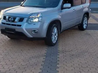 Usata Nissan X-Trail 150 CV (110 kW) 2014 Grigio SUV