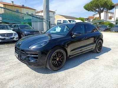 Usado Porsche Macan 381 CV (280 kW) 2021 Negro SUV