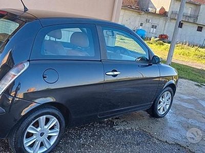 Usata Lancia Ypsilon 70 CV (51 kW) 2005 Nero Utilitaria