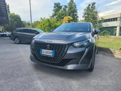 Usata Peugeot 208 Active 75 CV (55 kW) 2021 Utilitaria