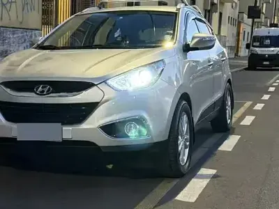 Usata Hyundai ix35 135 CV (99 kW) 2012 Grigio SUV