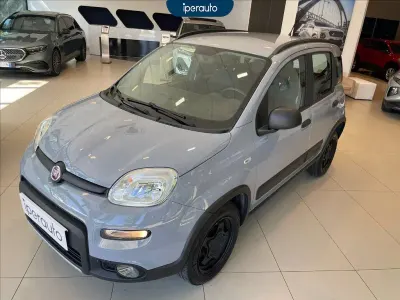 Käytetty Fiat Panda 4x4 S 86 HP (63 kW) 2020 Harmaa Viistoperä