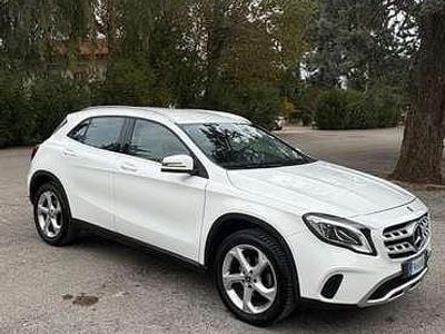 Usata Mercedes GLA200 Executive 136 CV (100 kW) 2018 Beige SUV