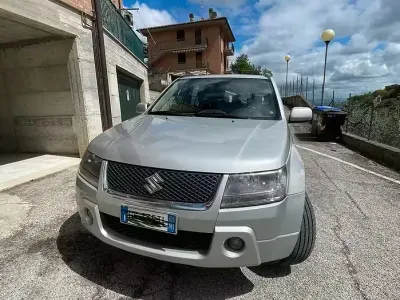 Second-hand Suzuki Grand Vitara 129 CP (94 kW) 2007 Gri SUV
