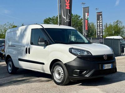 Usata Fiat Doblò 105 CV (77 kW) 2021 Bianco Monovolume