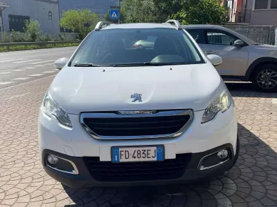 Usata Peugeot 2008 Active 82 CV (60 kW) 2016 Other SUV
