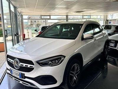 Usata Mercedes GLA200 150 CV (110 kW) 2021 Bianco SUV