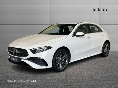 Begagnad Mercedes A250 Advanced 218 HK (160 kW) 2024 Vit Halvkombi