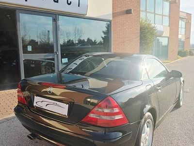 Usata Mercedes SLK200 191 CV (140 kW) 1999 Nero Cabrio