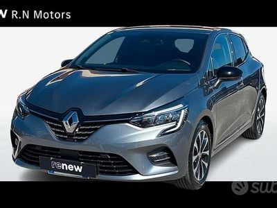 Brugt Renault Clio V Techno 101 HK (74 kW) 2023 Grå Sedan