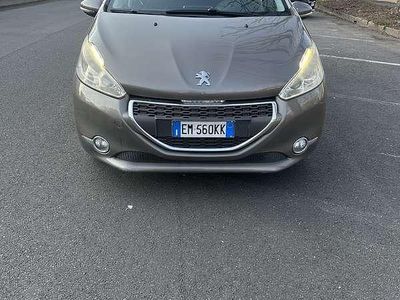 Usata Peugeot 208 Access 82 CV (60 kW) 2012 Marrone Utilitaria