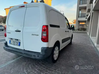 Usata Citroën Berlingo 90 CV (66 kW) 2011 Bianco Monovolume