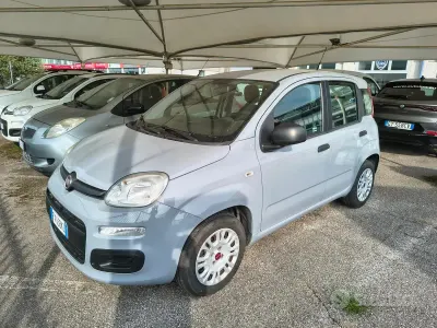 Usata Fiat Panda Easy 69 CV (50 kW) 2019 Grigio Utilitaria