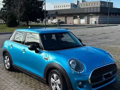 Usata Mini ONE 102 CV (75 kW) 2018 Utilitaria