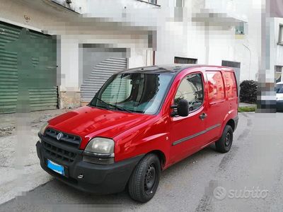 Usata Fiat Doblò 2001 Rosso Monovolume