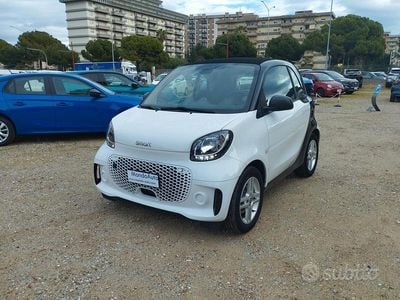 Usata Smart ForTwo Coupé Pure 40 kW (55 CV) 2022 Bianco Utilitaria