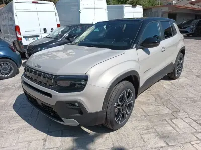 Nuova Jeep Avenger Summit 101 CV (74 kW) 2025 Beige SUV
