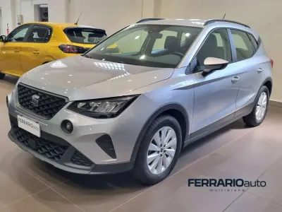 Usata Seat Arona Style 110 CV (80 kW) 2024 Grigio SUV