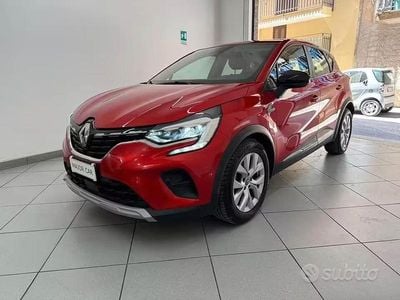 Usata Renault Captur Intens 95 CV (69 kW) 2020 Rosso SUV