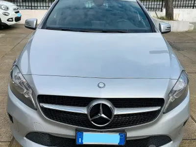 Usata Mercedes A220 Business 177 CV (130 kW) 2017 Grigio Utilitaria