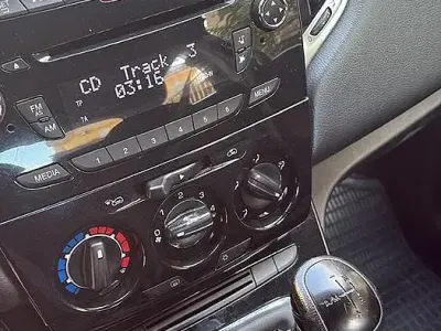 Usata Lancia Ypsilon 85 CV (62 kW) 2014 Nero Utilitaria