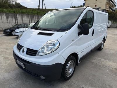 Usata Renault Trafic 114 CV (83 kW) 2009 Bianco Monovolume
