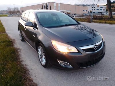 Usata Opel Astra 125 CV (91 kW) 2012 Grigio Station wagon