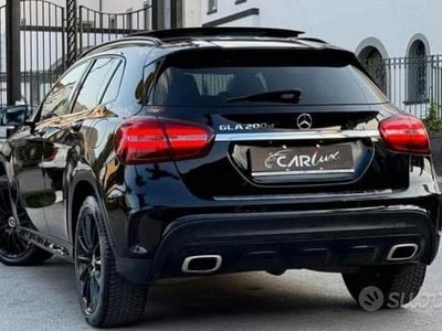 Usata Mercedes GLA200 Premium 136 CV (100 kW) 2018 Nero SUV