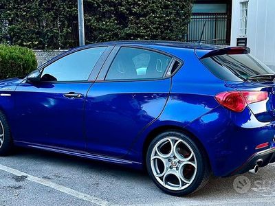 Usata Alfa Romeo Giulietta Veloce 241 CV (177 kW) 2017 Blu Berlina