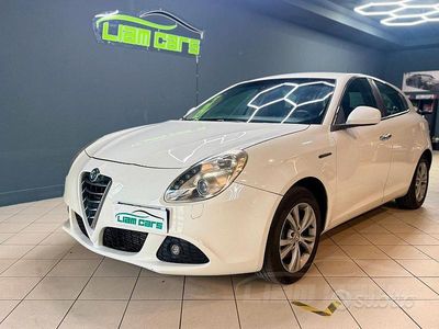 Usata Alfa Romeo Giulietta Exclusive 170 CV (125 kW) 2010 Bianco Utilitaria