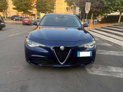 Usata Alfa Romeo Giulia Super 150 CV (110 kW) 2017 Bluazzurro Berlina