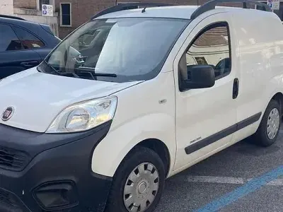 Usata Fiat Fiorino 77 CV (56 kW) 2016 Monovolume