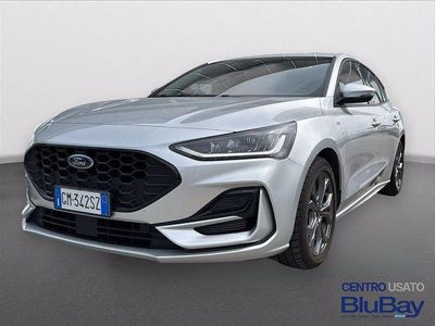 Begagnad Ford Focus Business Edition 125 HK (91 kW) 2023 Silver Sedan
