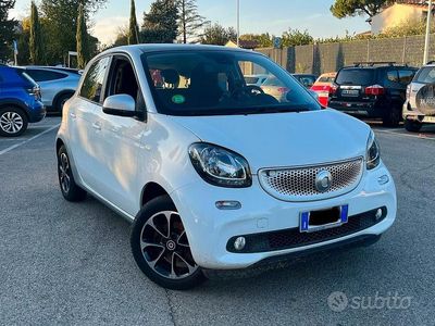 Bianco Usata 2017 Smart ForFour Utilitaria | 11.900 € (Cara)