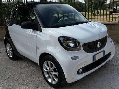 Usata Smart ForTwo Coupé 71 CV (52 kW) 2018 Bianco Utilitaria