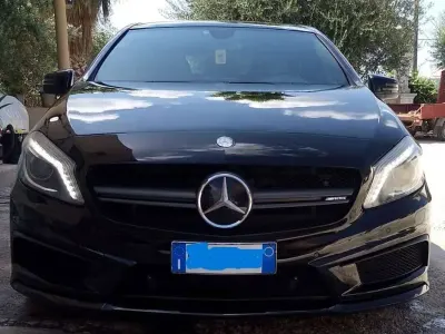 Usata Mercedes A45 AMG AMG 360 CV (264 kW) 2014 Nero Utilitaria