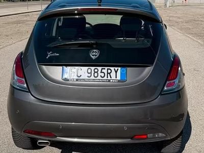 Usata Lancia Ypsilon 2016 Grigio Utilitaria