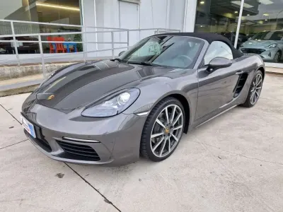 Usata Porsche 718 Boxster 299 CV (219 kW) 2023 Grigio Cabrio