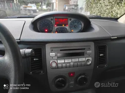 Usata Lancia Musa 95 CV (69 kW) 2011 Grigio Monovolume