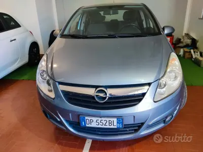 Usata Opel Corsa Cosmo 80 CV (58 kW) 2008 Grigio Utilitaria