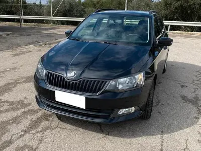 Gebraucht Skoda Fabia Active 90 PS (66 kW) 2016 Schwarz Kombi