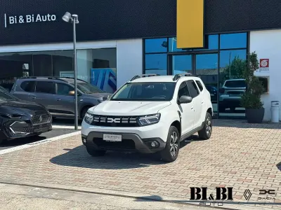 Usata Dacia Duster Journey 116 CV (85 kW) 2023 Bianco ghiaccio SUV
