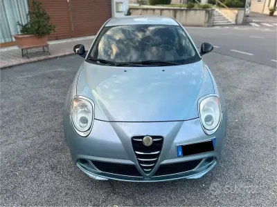 Usata Alfa Romeo MiTo Distinctive 120 CV (88 kW) 2010 Blu Utilitaria