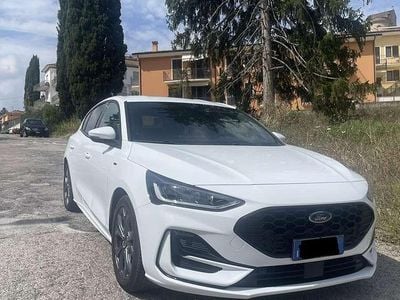 Bianco Usata 2023 Ford Focus ST-Line Berlina | 20.000 € (Buon prezzo)