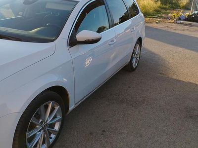 Usata VW Passat 110 CV (80 kW) 2012 Bianco Station wagon