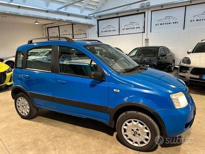 Usata Fiat Panda 4x4 Climbing 60 CV (44 kW) 2005 Blu Utilitaria
