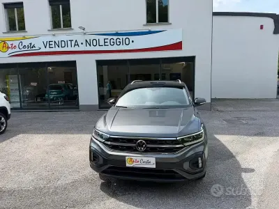 Usata VW T-Roc R-line 110 CV (80 kW) 2023 Grigio SUV