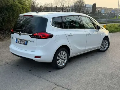 Usata Opel Zafira Tourer Cosmo 150 CV (110 kW) 2015 Monovolume