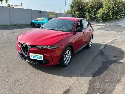 Usata Alfa Romeo Tonale Super 131 CV (96 kW) 2024 Rosso SUV