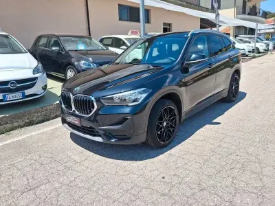 Usata BMW X1 Advantage 116 CV (85 kW) 2020 Nero SUV